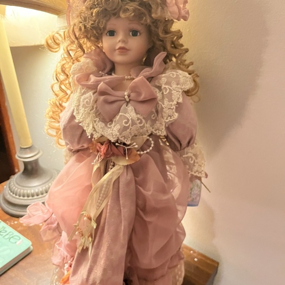 Porcelain Doll - Picture 6 of 14